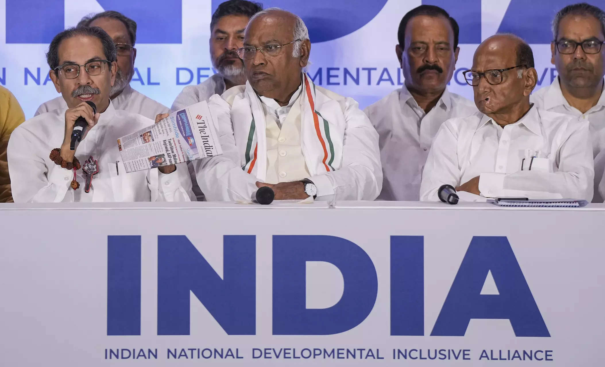 Modi inciting people, dividing society, alleges Kharge; Uddhav says 'acche din' coming after June 4 