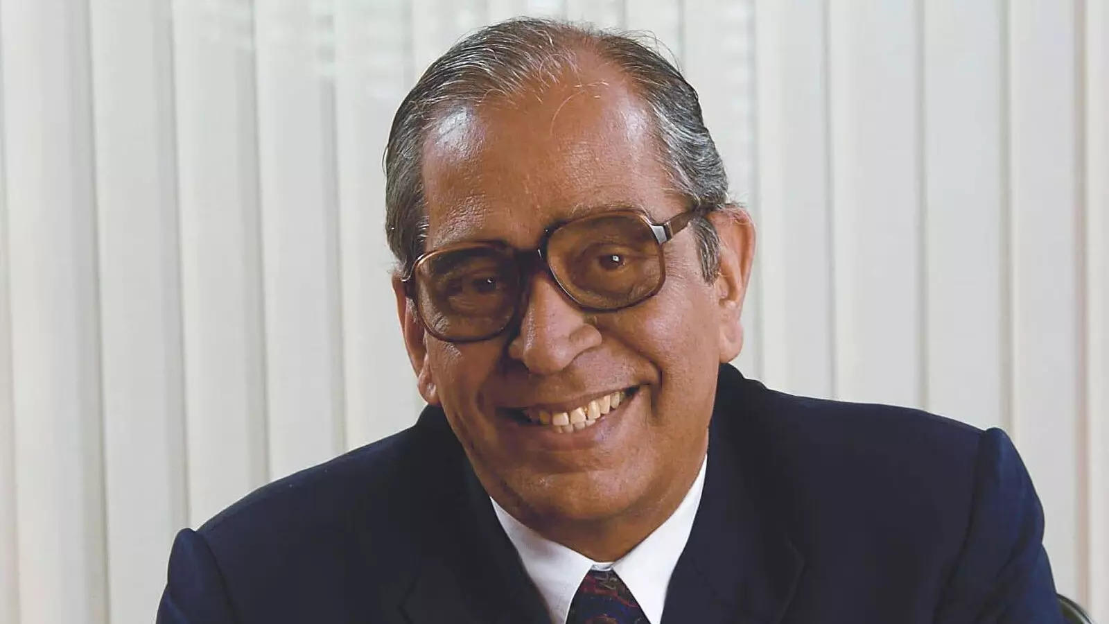 Narayanan Vaghul cremated in Chennai, industry doyens pay last respects to veteran banker 