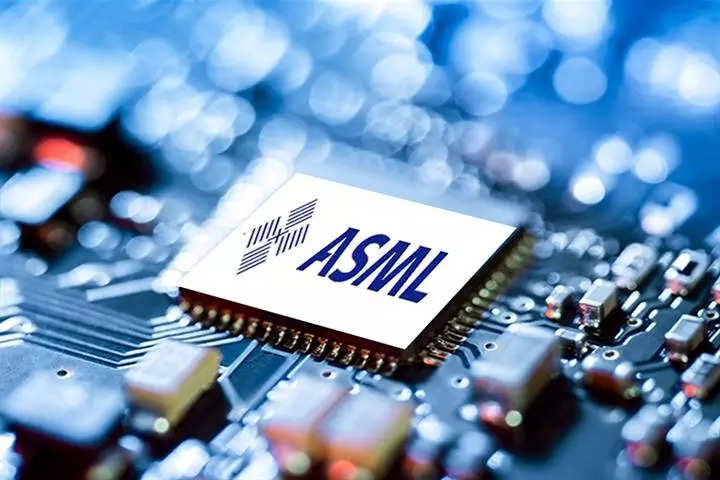 If China invades Taiwan, ASML and TSMC can disable chip machines 