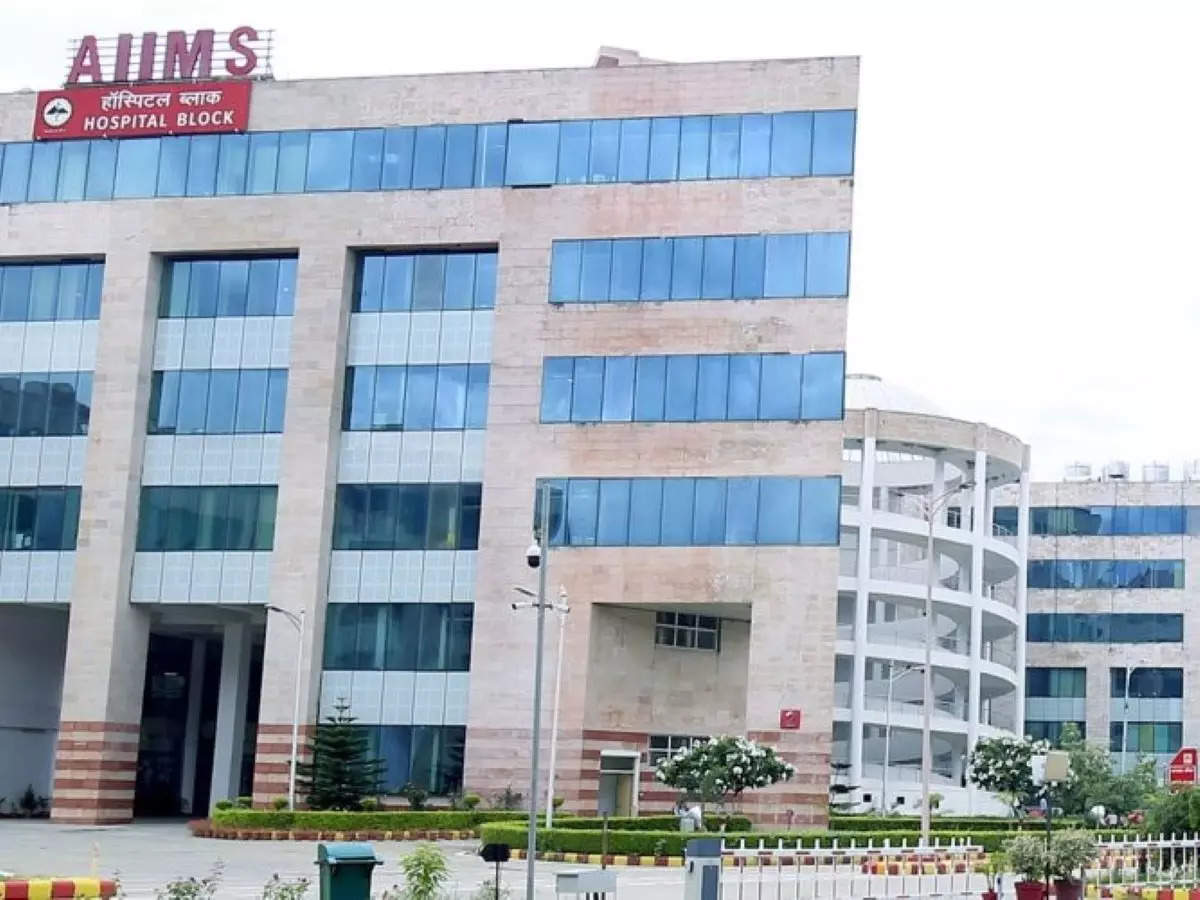 Doctors demand termination of nursing officer for molesting female colleague at AIIMS-Rishikesh 