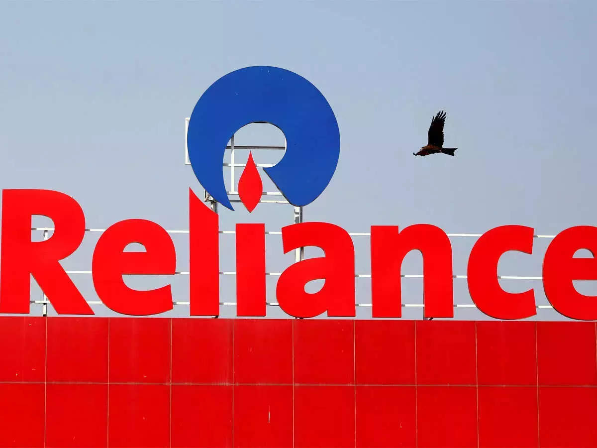 Reliance Industries Share Price Live Updates: Reliance Industries  Closes at Rs 2921.30 with 6-Month Beta of 0.93 
