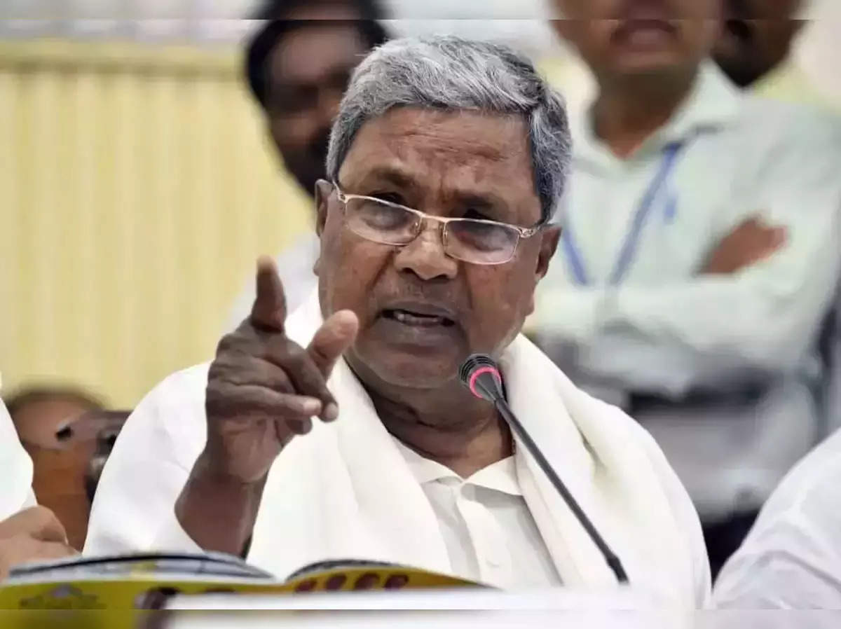 Karnataka: CM Siddaramaiah asks banks not to adjust drought relief funds against farm loan dues 