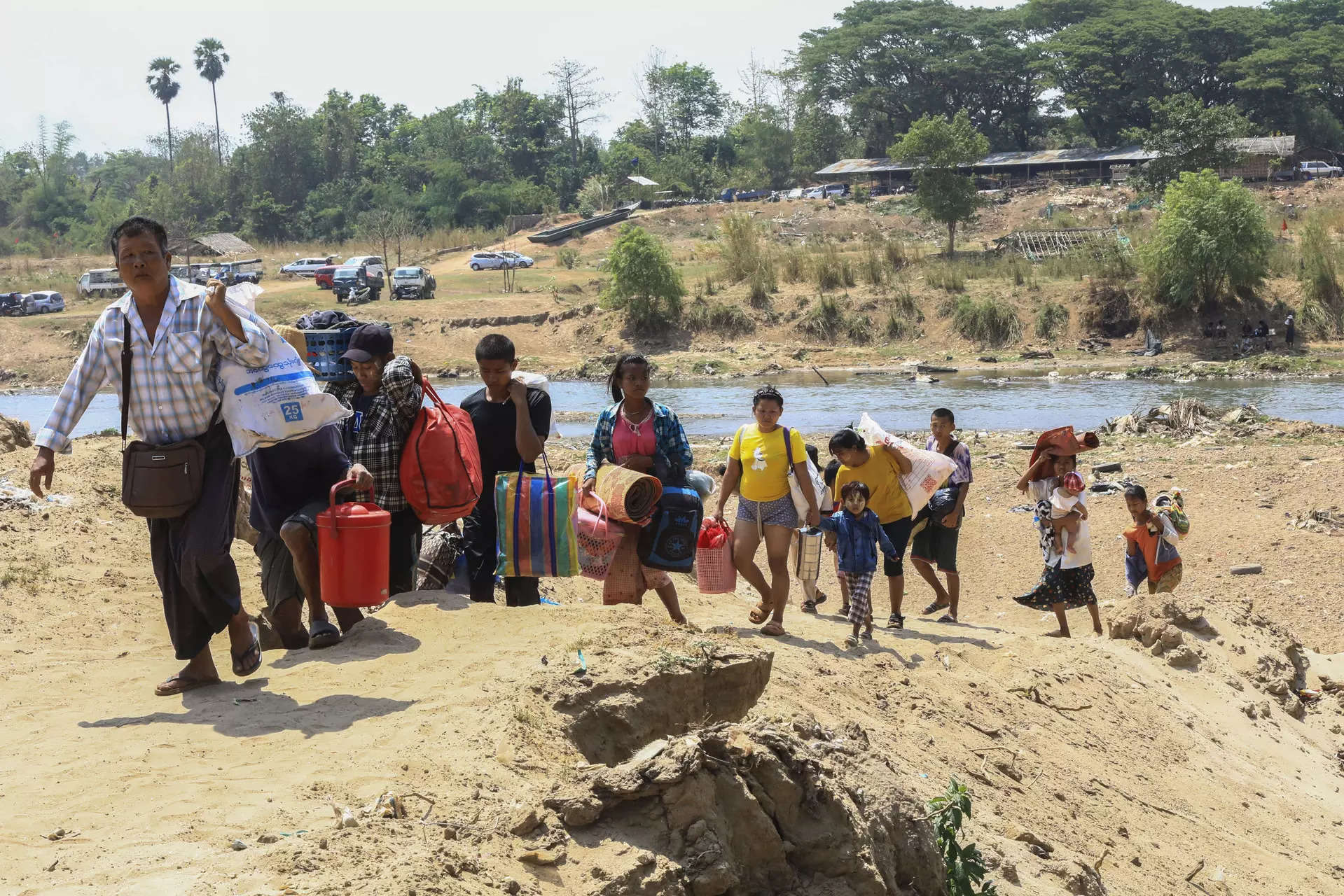 Nearly 1,390 Myanmar refugees enter Mizoram amid renewed clashes 