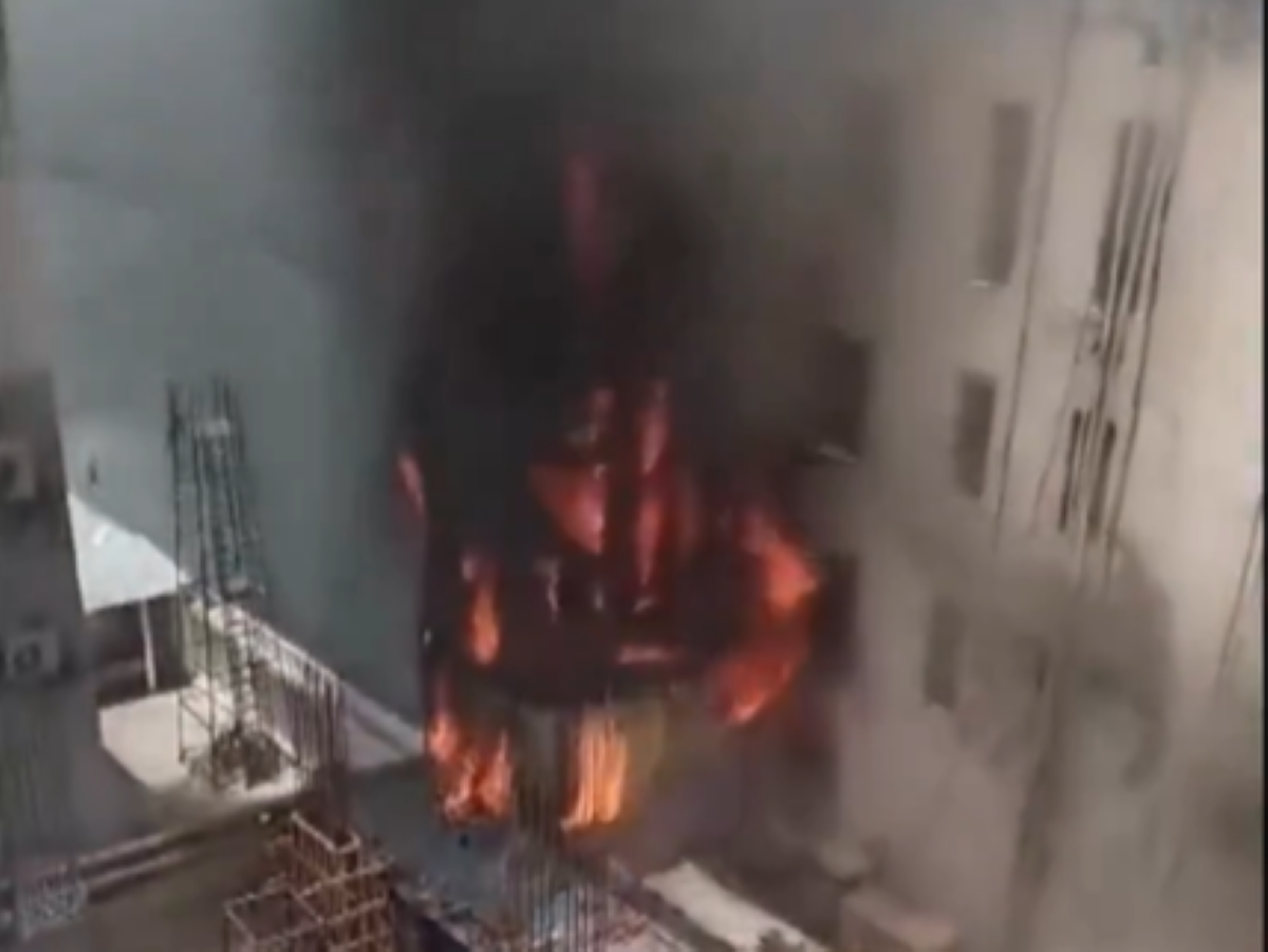 Fire at multi-storey building in Noida 