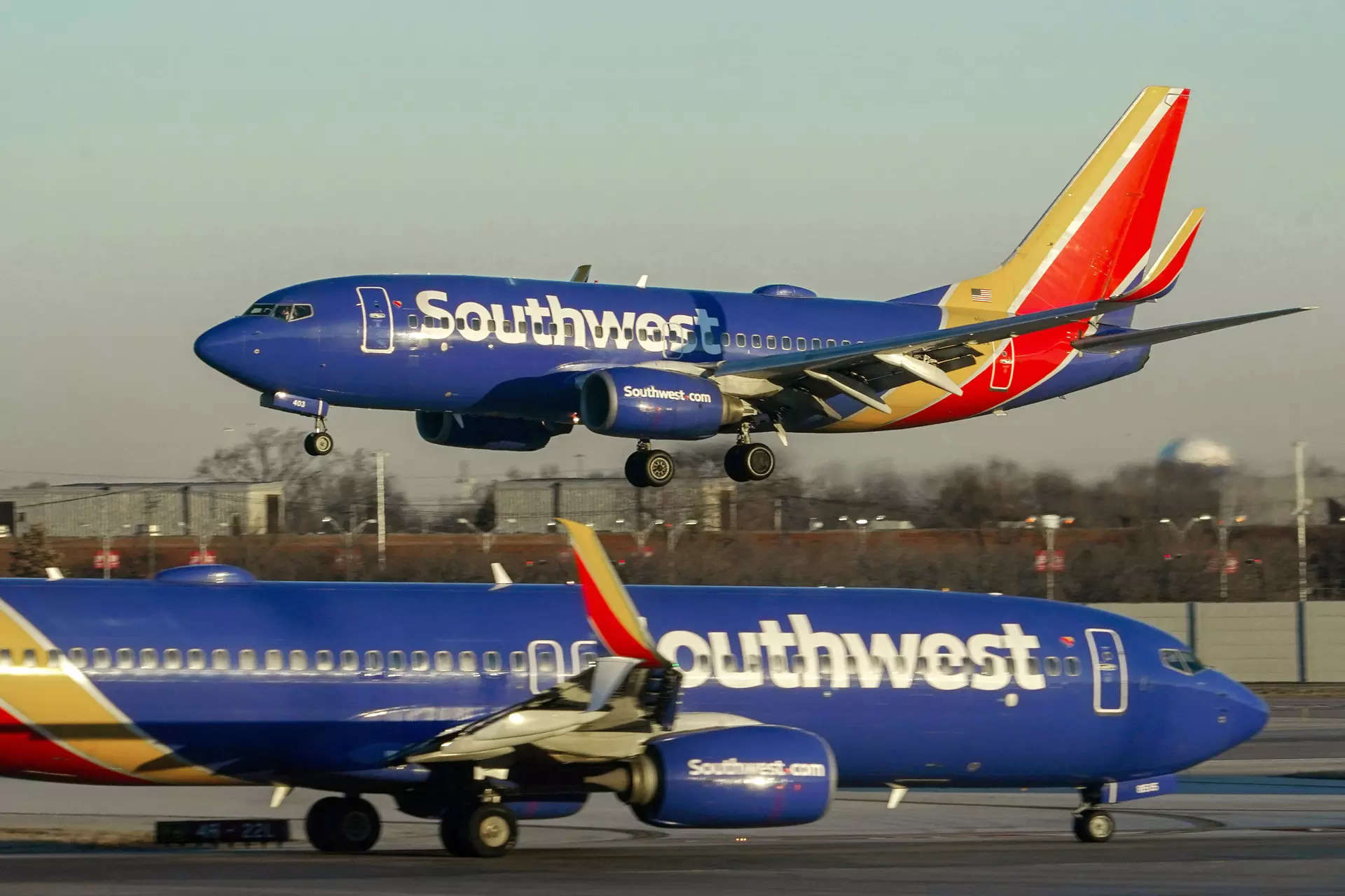 Did a Southwest Airlines flight flying over Hawaii nearly crash into the ocean? 