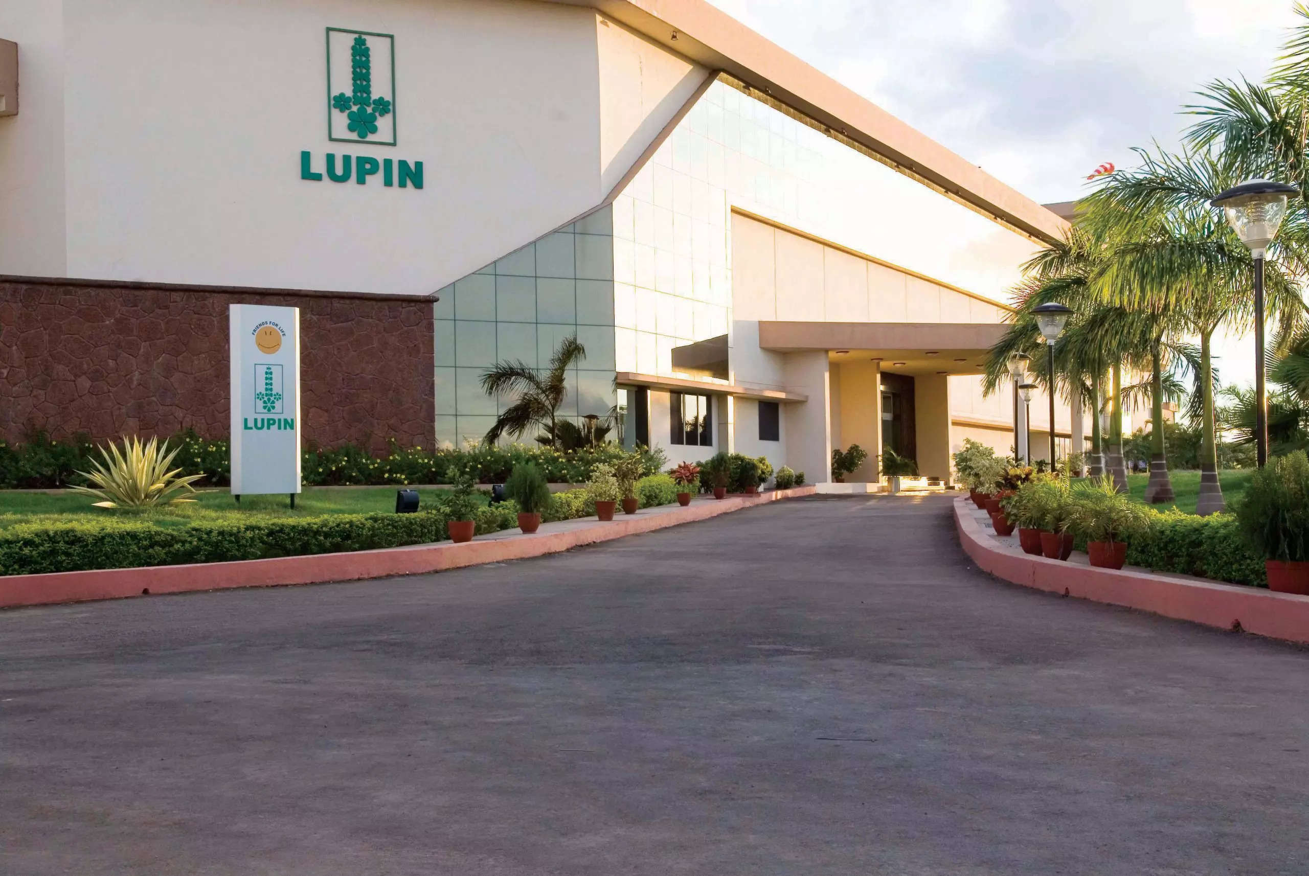Lupin enters CDMO business, names Abdelaziz Toumi as CEO of new subsidiary 