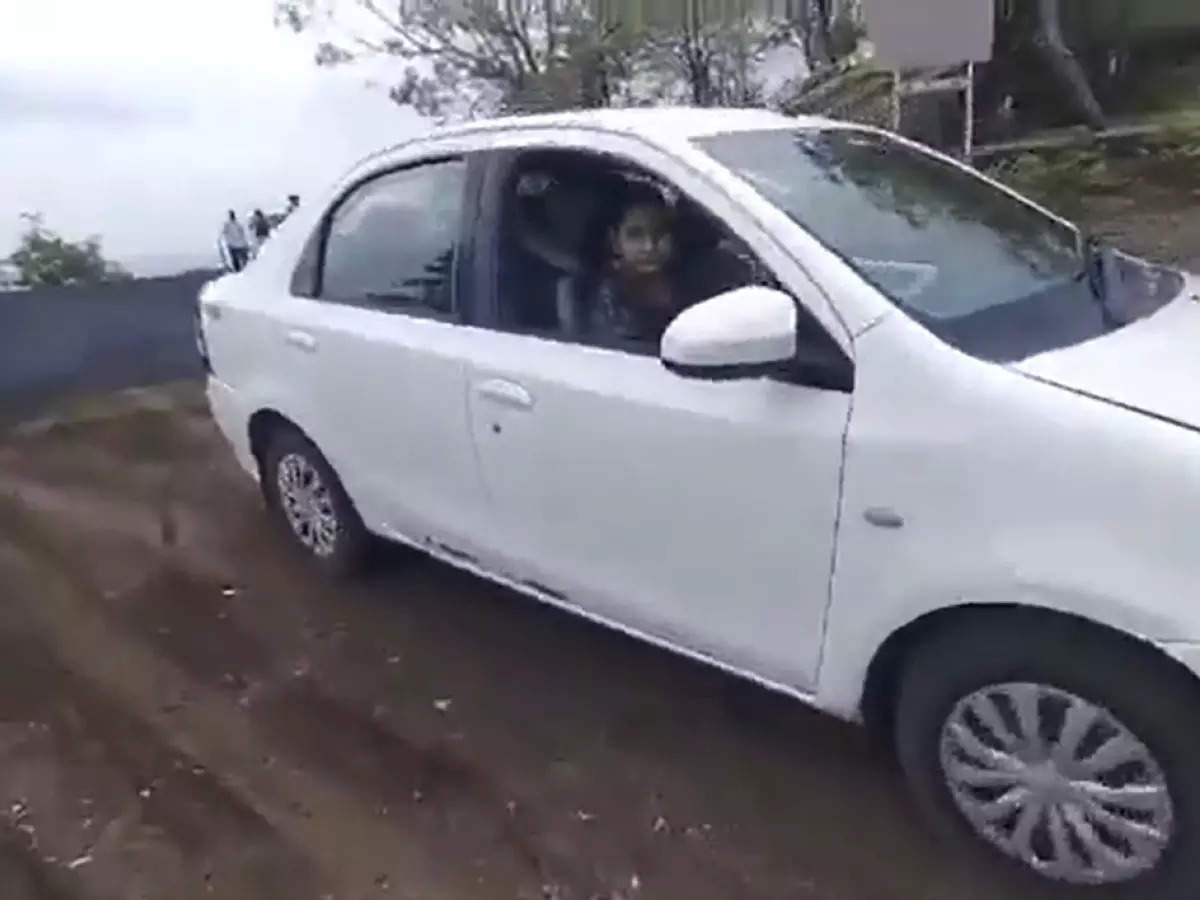 Reel turns fatal as woman falls 300 feet while reversing car with friend at Sulibhanjan Hills in Aurangabad 