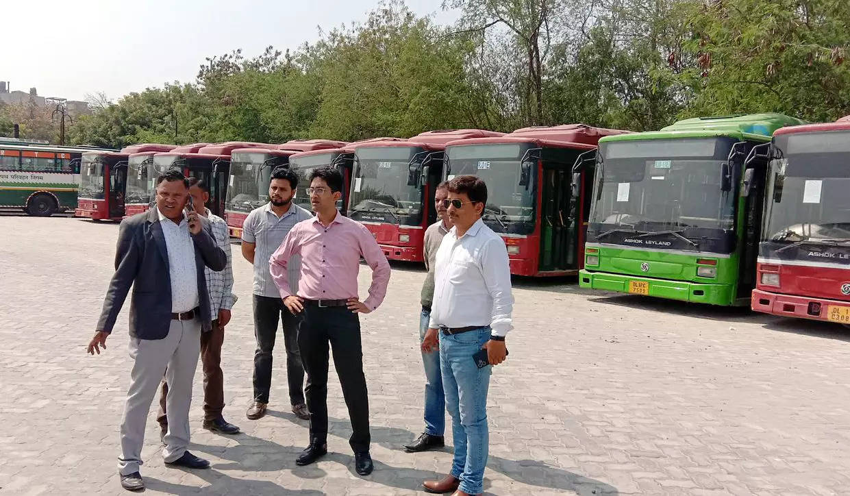 Delhi-Leh bus service turns into money spinner for HRTC 