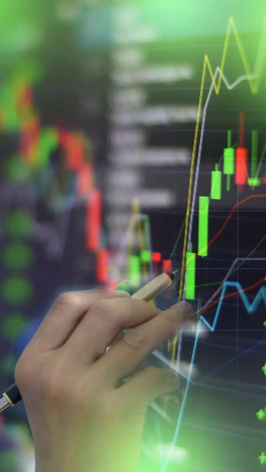 Positive Breakout: Infosys and 2 other stocks cross above their 200 DMAs 