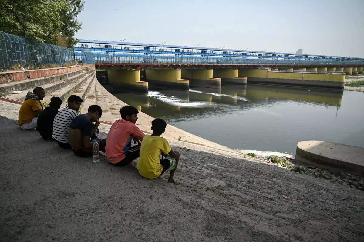 Amid scorching summer, water available in 150 main reservoirs further dips to 21% 