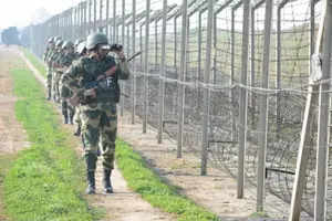 Security forces foil infiltration bid along LoC in Uri, 2 militants believed dead 