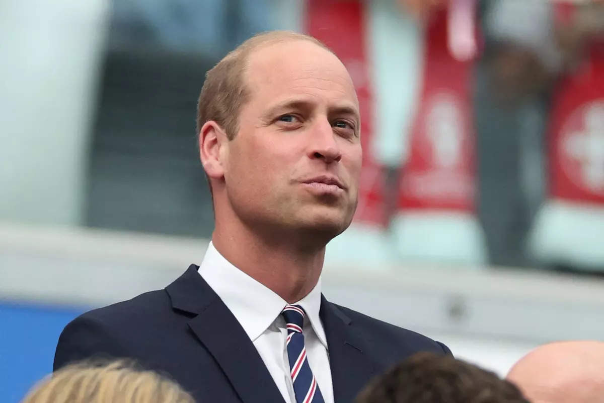 Prince William dances to tunes of Taylor Swift, pop-icon takes royal selfie. Watch VIDEO 