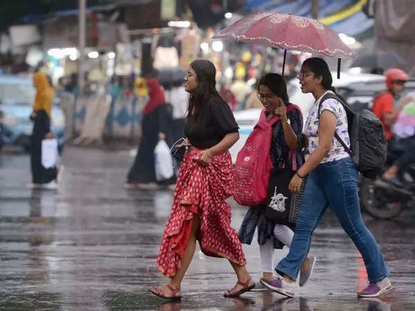 Maharashtra rain: Yellow alert issued in Thane, Mumbai; orange alert in Raigad, Ratnagiri 
