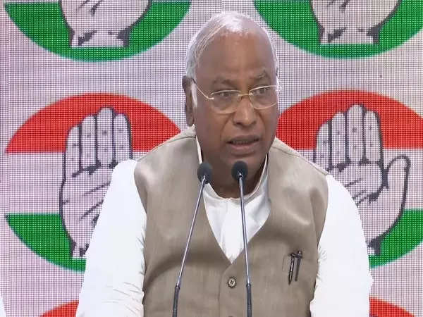 You keep digging into past to hide your shortcomings: Mallikarjun Kharge attacks PM Modi 