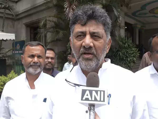 Karnataka: BJP displaying anti-farmer mindset by opposing milk price hike, says DK Shivakumar 