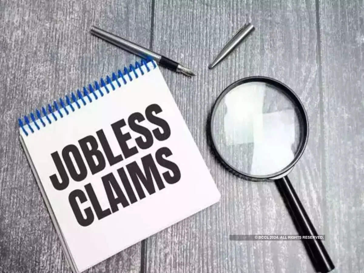 US weekly jobless claims drift lower 