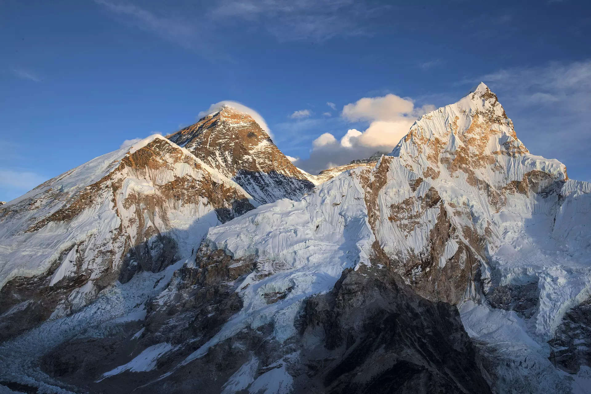 Has Mt. Everest become world's highest ice-covered cemetery? Special mission to bring back remains of mountaineers. Details here 