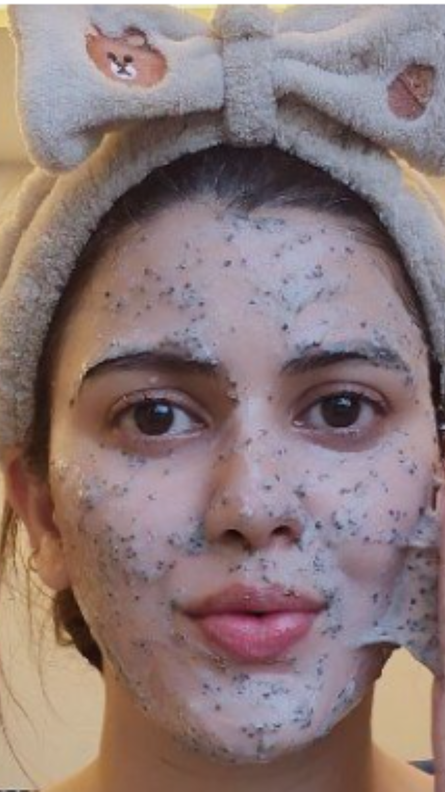 2-step Chia seeds face mask DIY for clean and clear skin in monsoon 