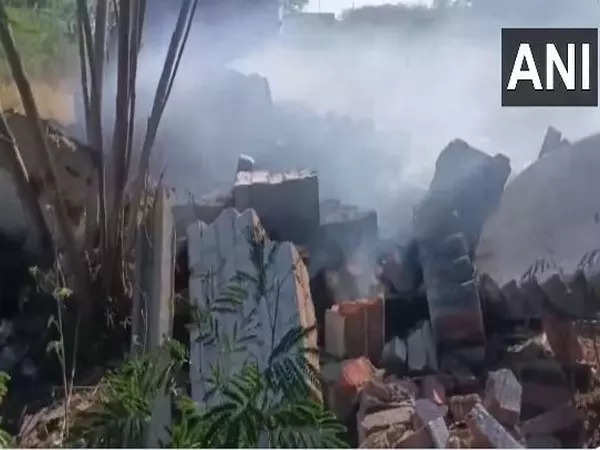 Four workers killed in explosion at Tamil Nadu fireworks unit 