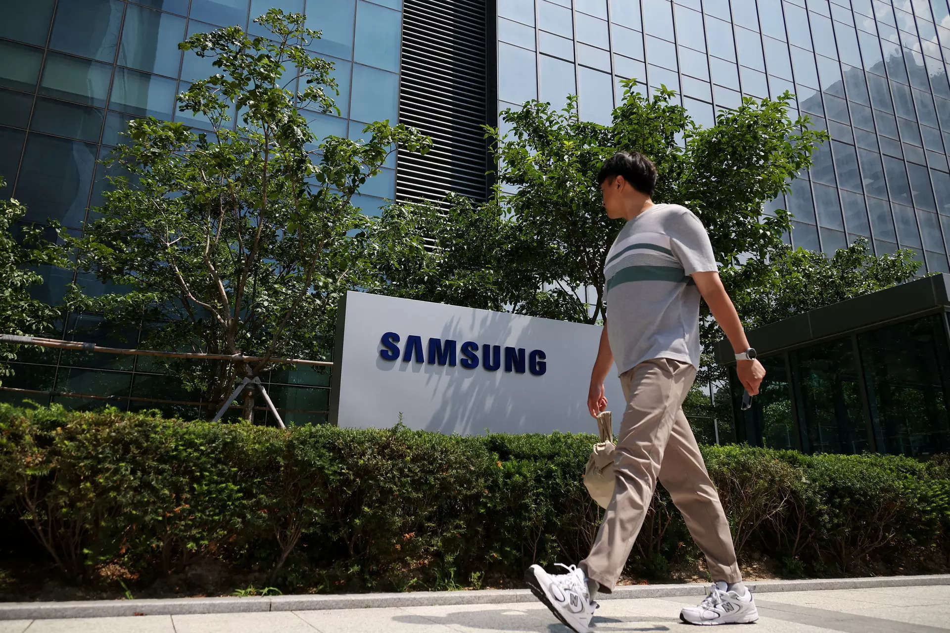 Samsung Electronics workers to strike on July 8-10, union says 