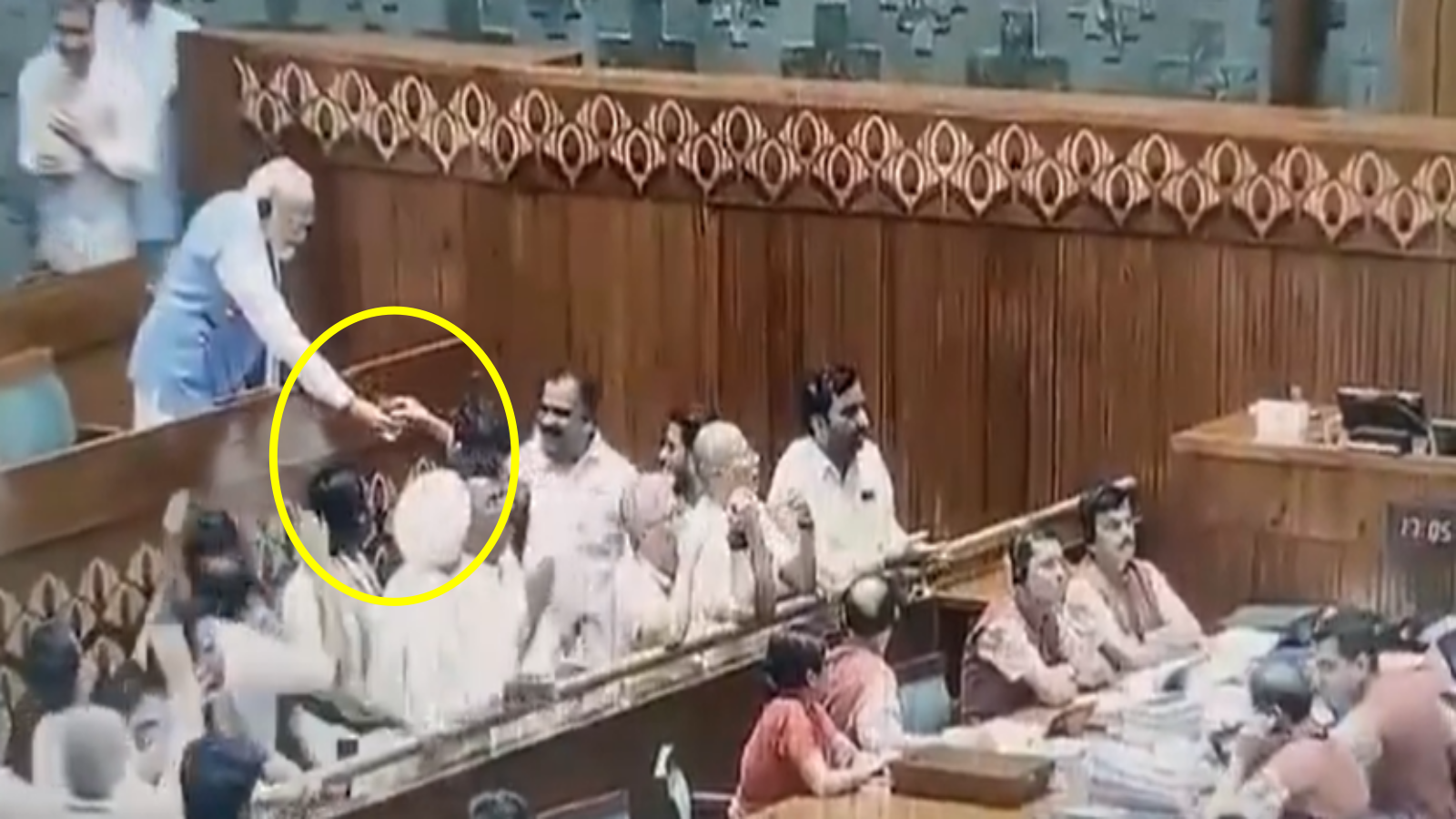 PM Modi offers water to Congress MPs shouting 'taanashahi nahi chalegi' in Lok Sabha: Watch viral video 
