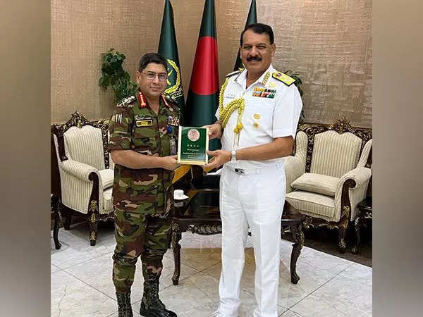 Indian Navy Chief Admiral Dinesh K Tripathi meets Bangladesh Army Chief in Dhaka 