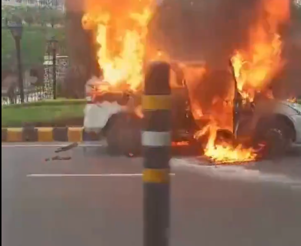 Car near Taj Palace Hotel in Delhi catches fire; video of incident emerges 