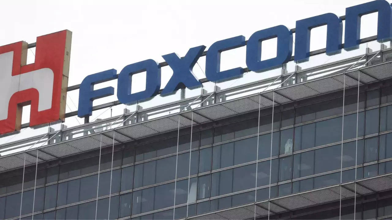 Foxconn Q2 revenue jumps 19% year-on-year, sees growth in Q3 