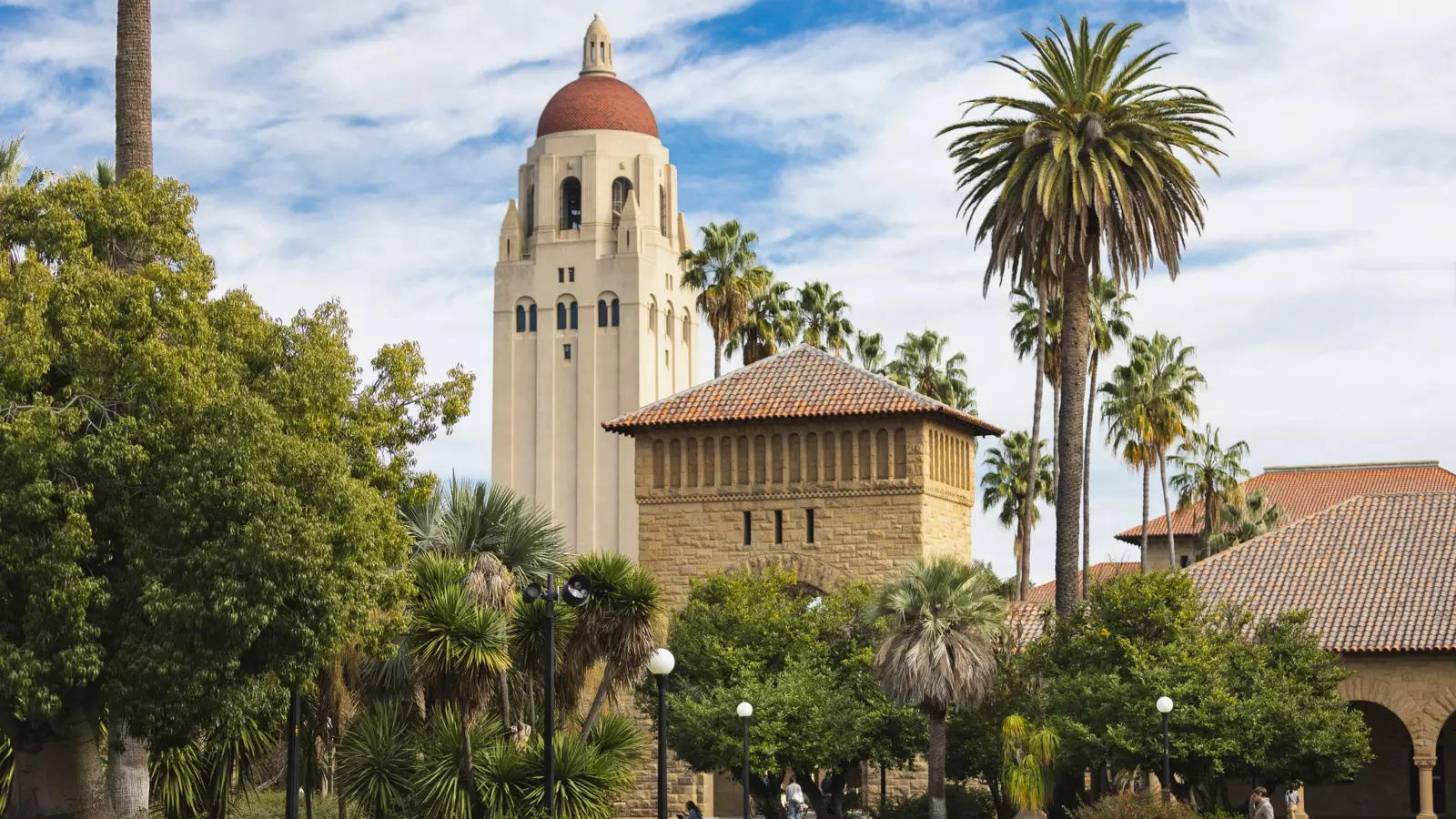 Stanford University's 105-year-old woman student returns after 83 years to become graduate. Why did she leave campus? 