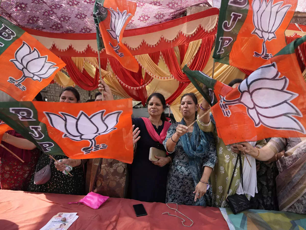 BJP goes all out in bypolls to four assembly seats in West Bengal 