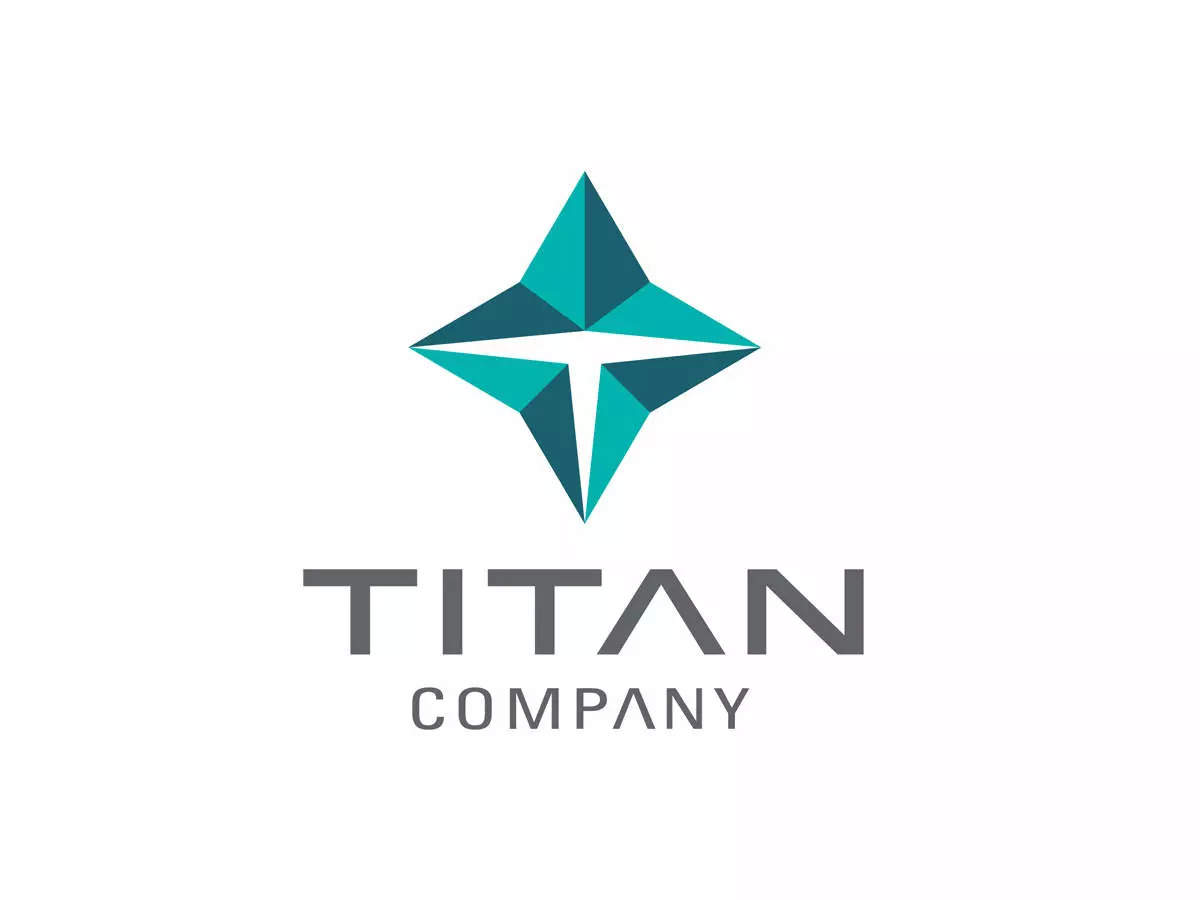 Titan Company Stocks Live Updates: Titan Company  Reports Decrease in Stock Price with -8.36% One-Month Return 
