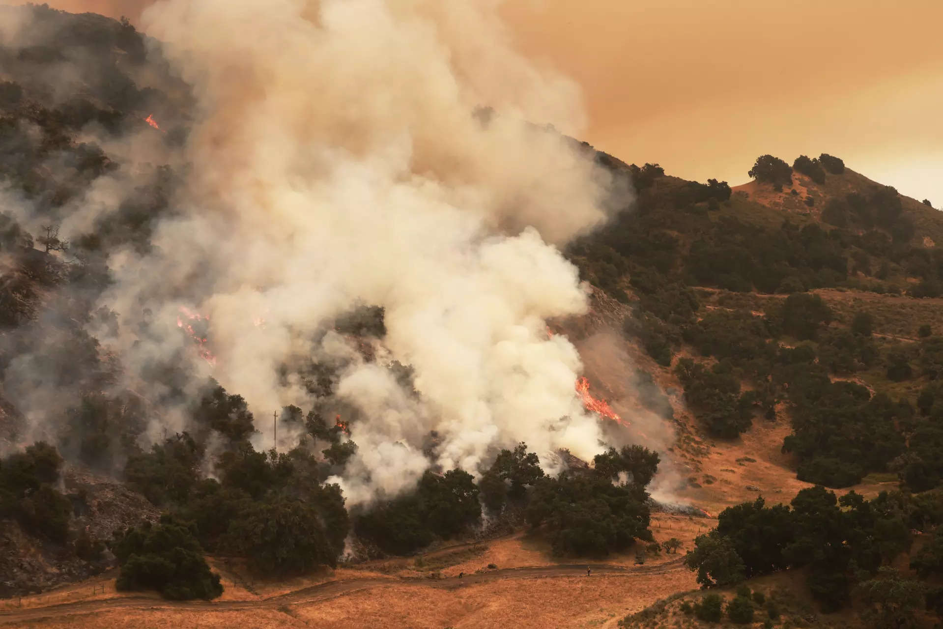 Michael Jackson's Neverland Ranch in Santa Barbara County comes under Wildfire threat 