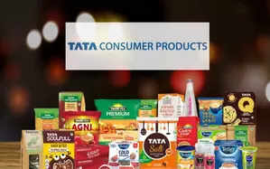 Stock Radar: FMCG stocks in focus! Tata Consumer forms strong base above 1000 since March; time to buy? 