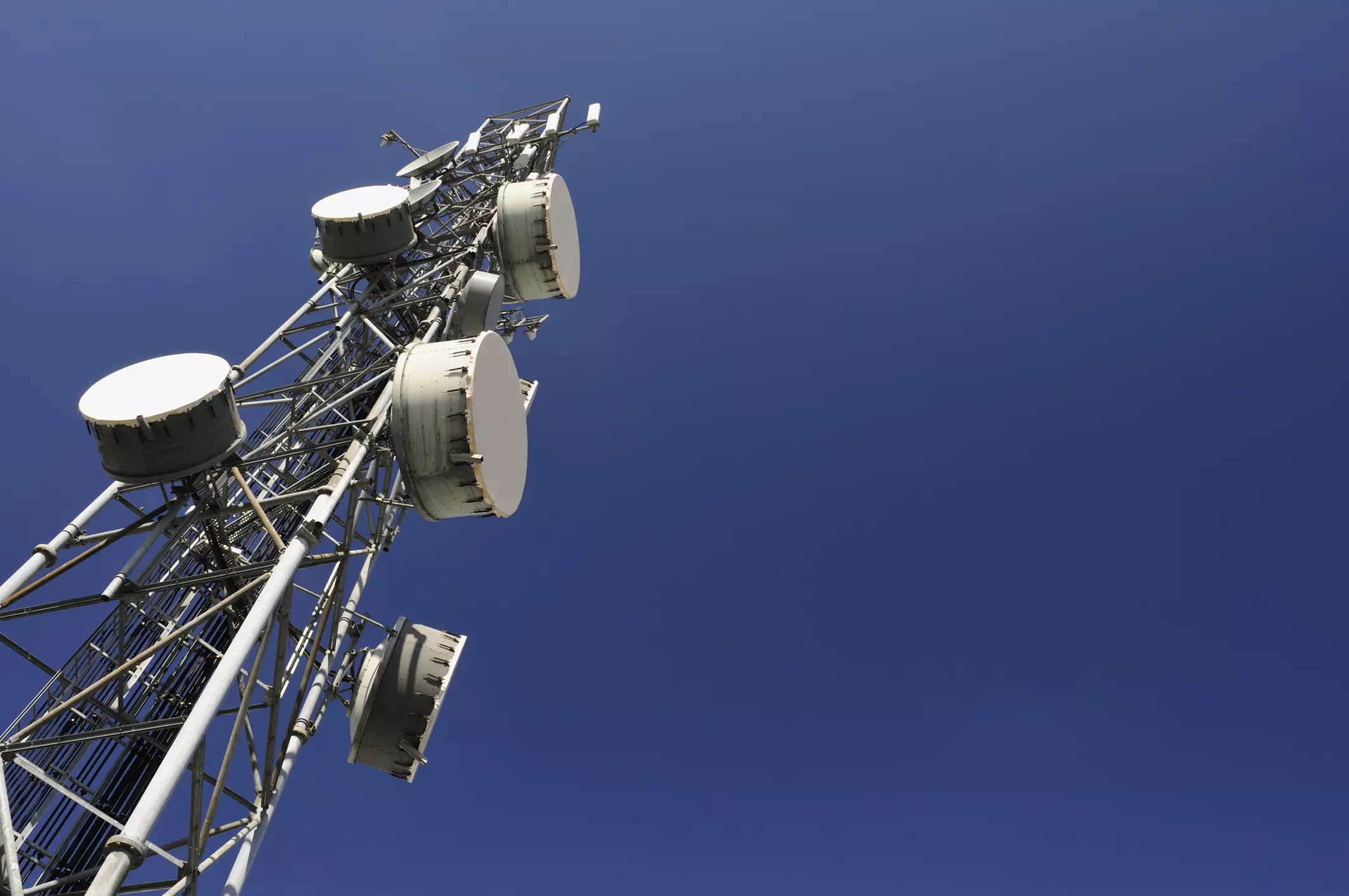 Most telecoms want price reduction in 40GHz spectrum band 
