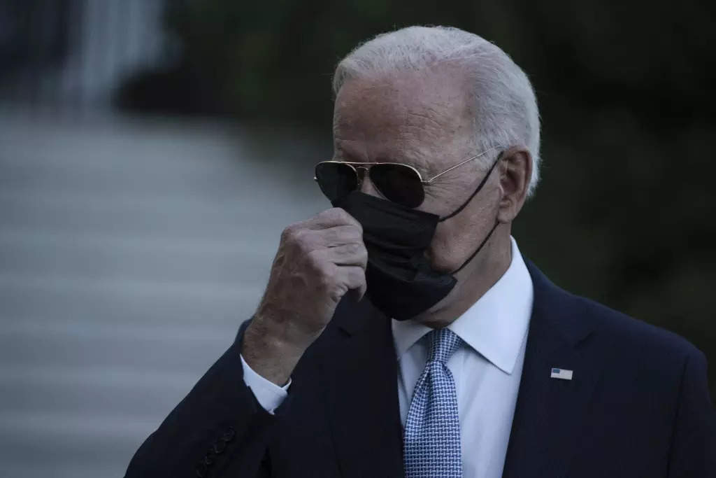 Joe Biden is displaying classical symptoms associated with Parkinson’s, according to this top neurologist. What does this mean for all the stakeholders? 