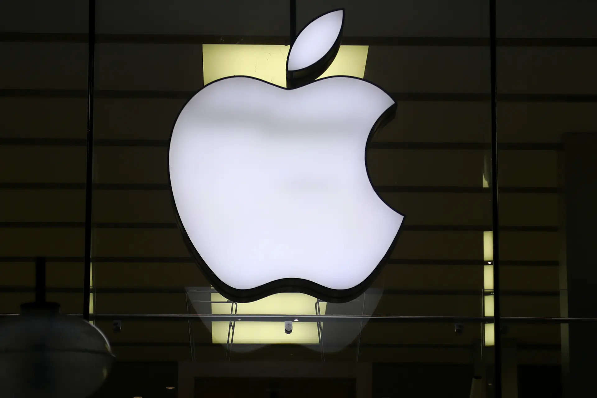 Indian antitrust probe finds Apple abused position in apps market 