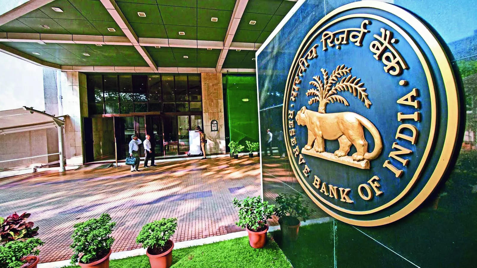 RBI makes adverse remarks against top PSU bank executive 