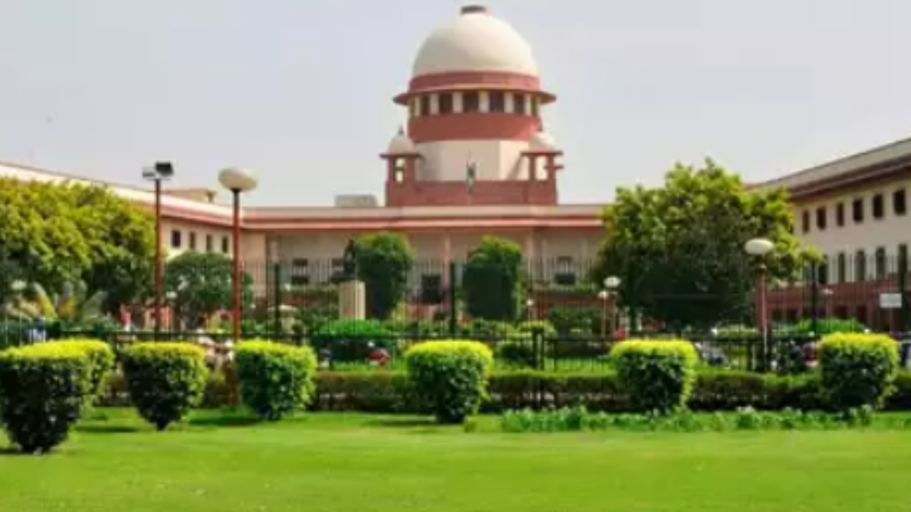 CIC has powers to constitute benches, frame regulations, says SC 