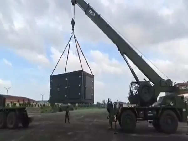 Indian Army inducts 40 heavy duty hydraulic mobile cranes for disaster management 