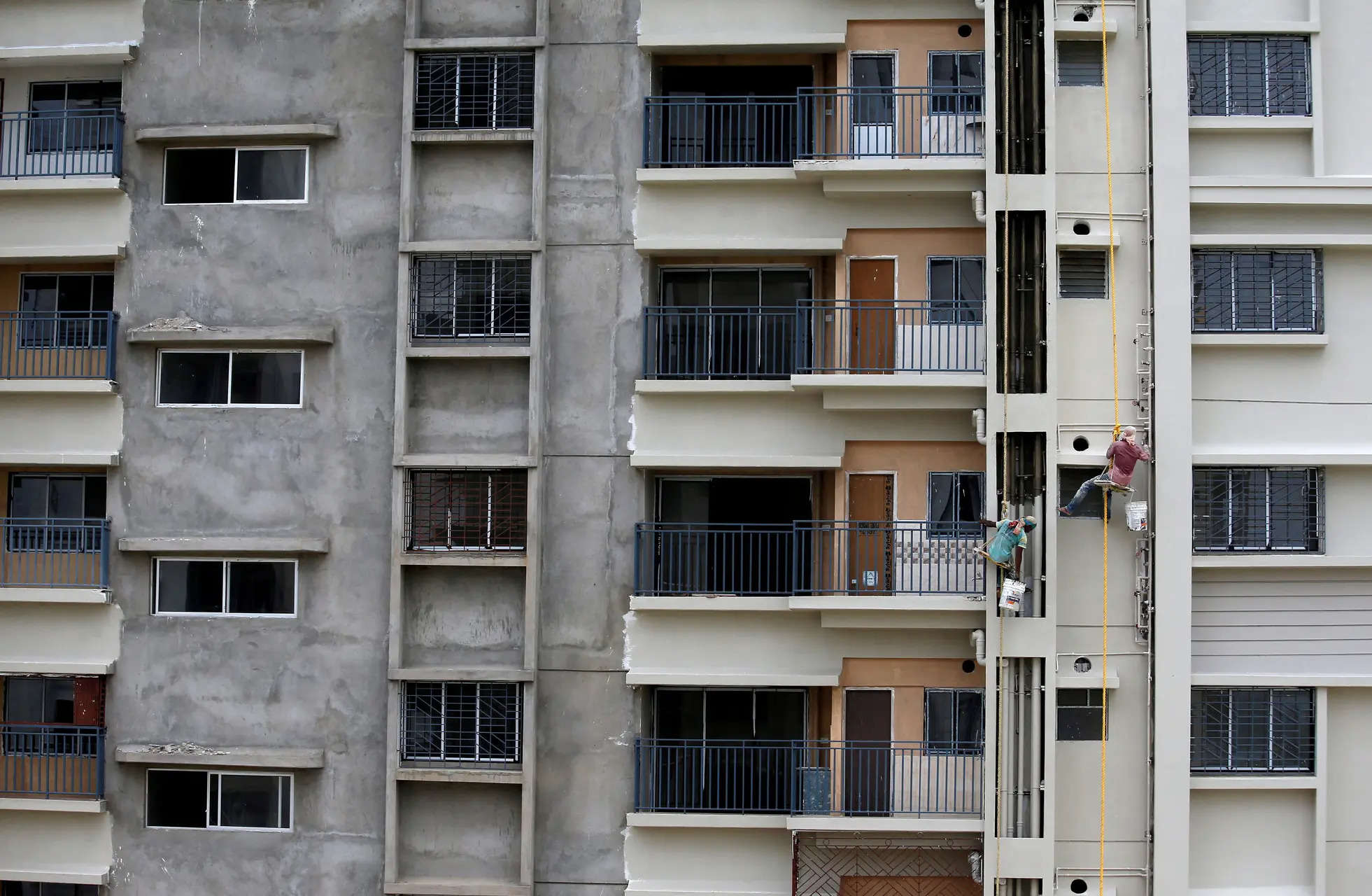 Builders under scrutiny: Supreme Court puts brakes on coercive action against NCR homebuyers 