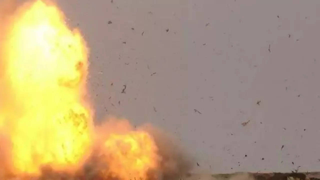 Blast hits Iraq former paramilitaries depot 