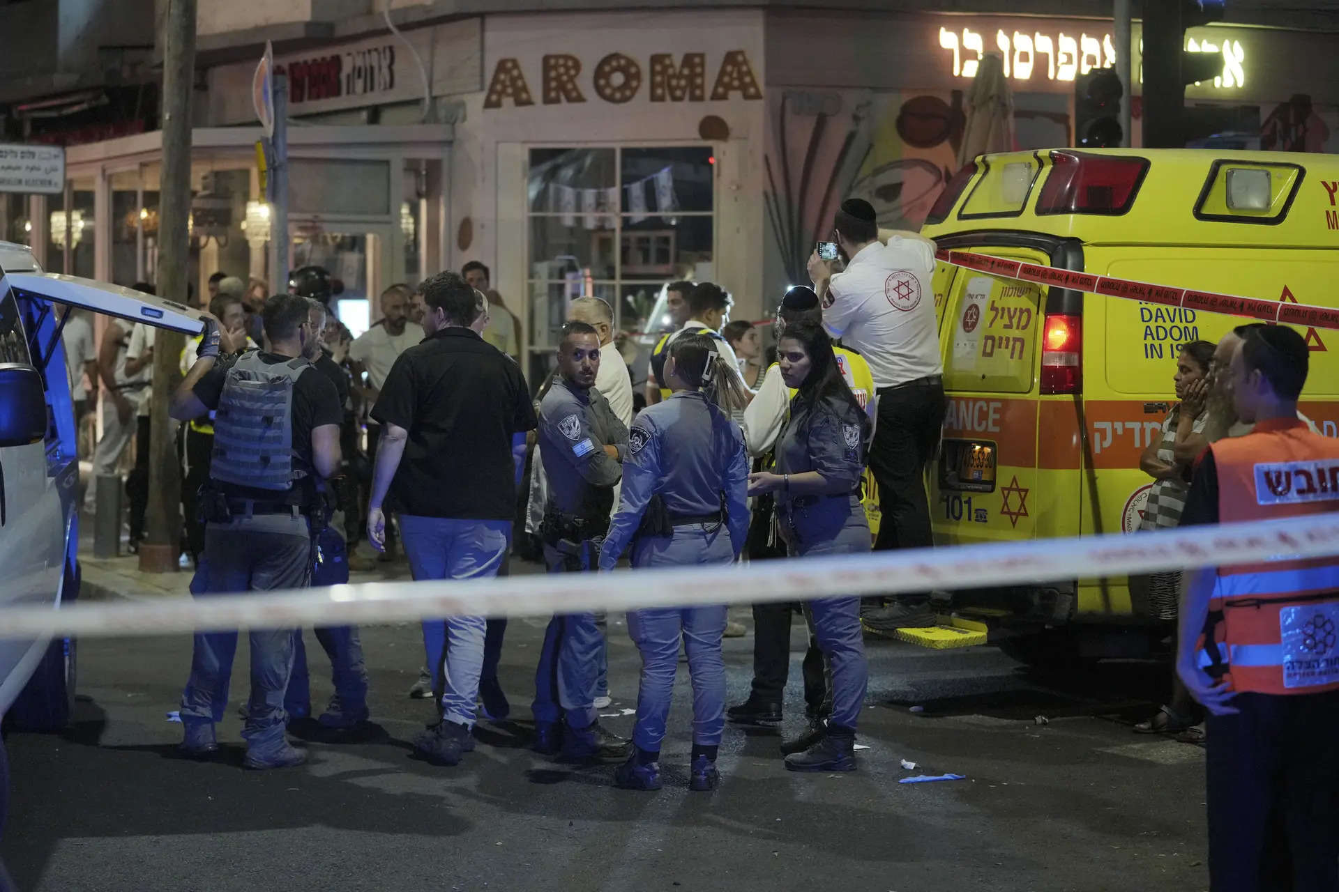 Air attack leaves 1 dead, at least 10 injured in Israel's Tel Aviv 