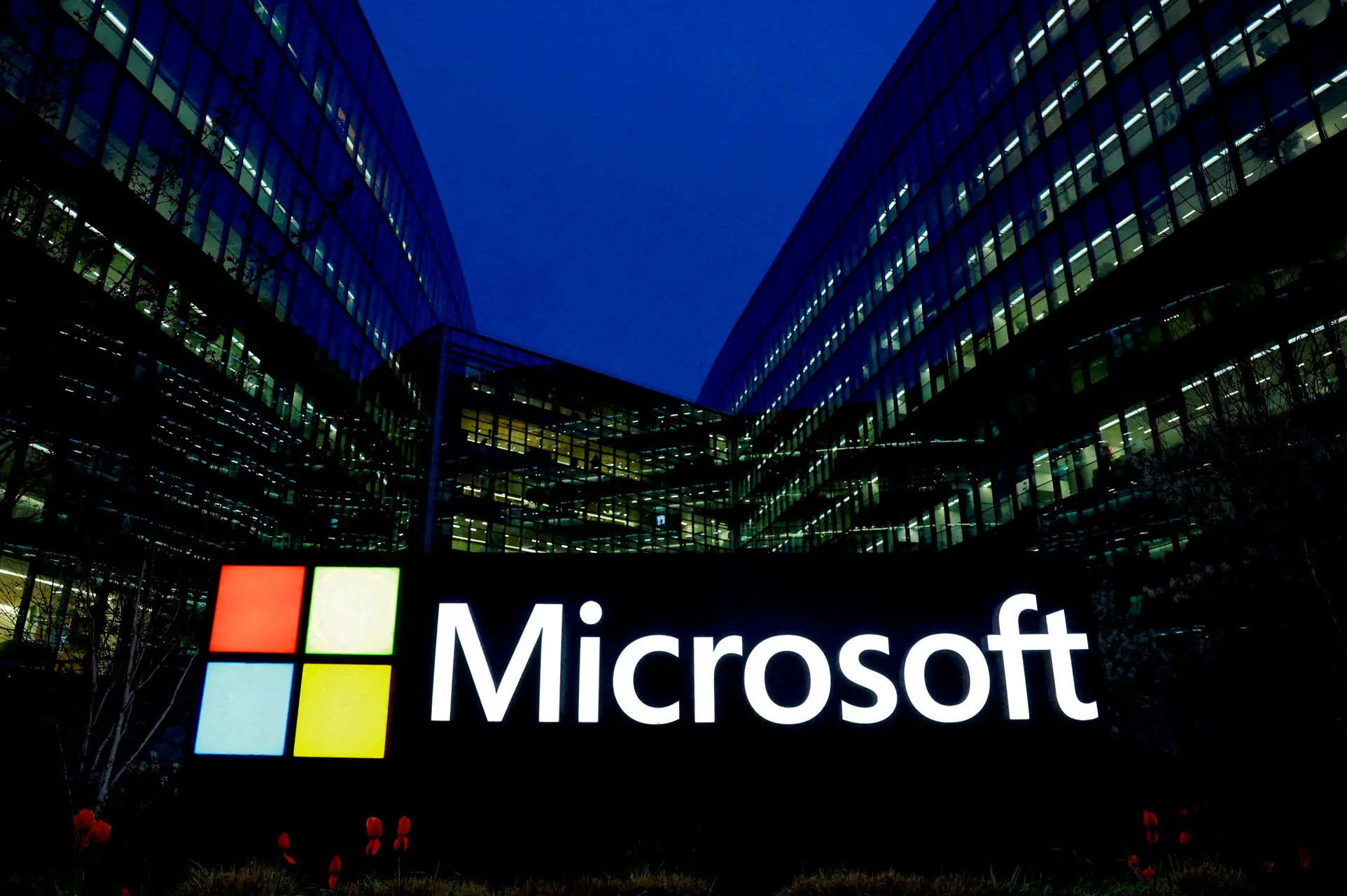 Microsoft software outage: Bank services across the world take a hit 