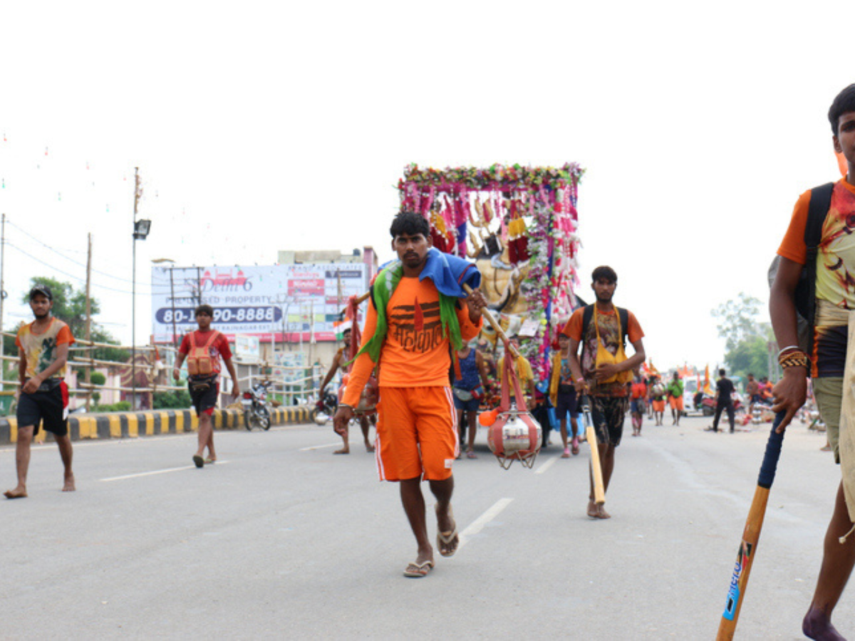 Kanwar Yatra: Who has problems with UP police's name display rule and why? 