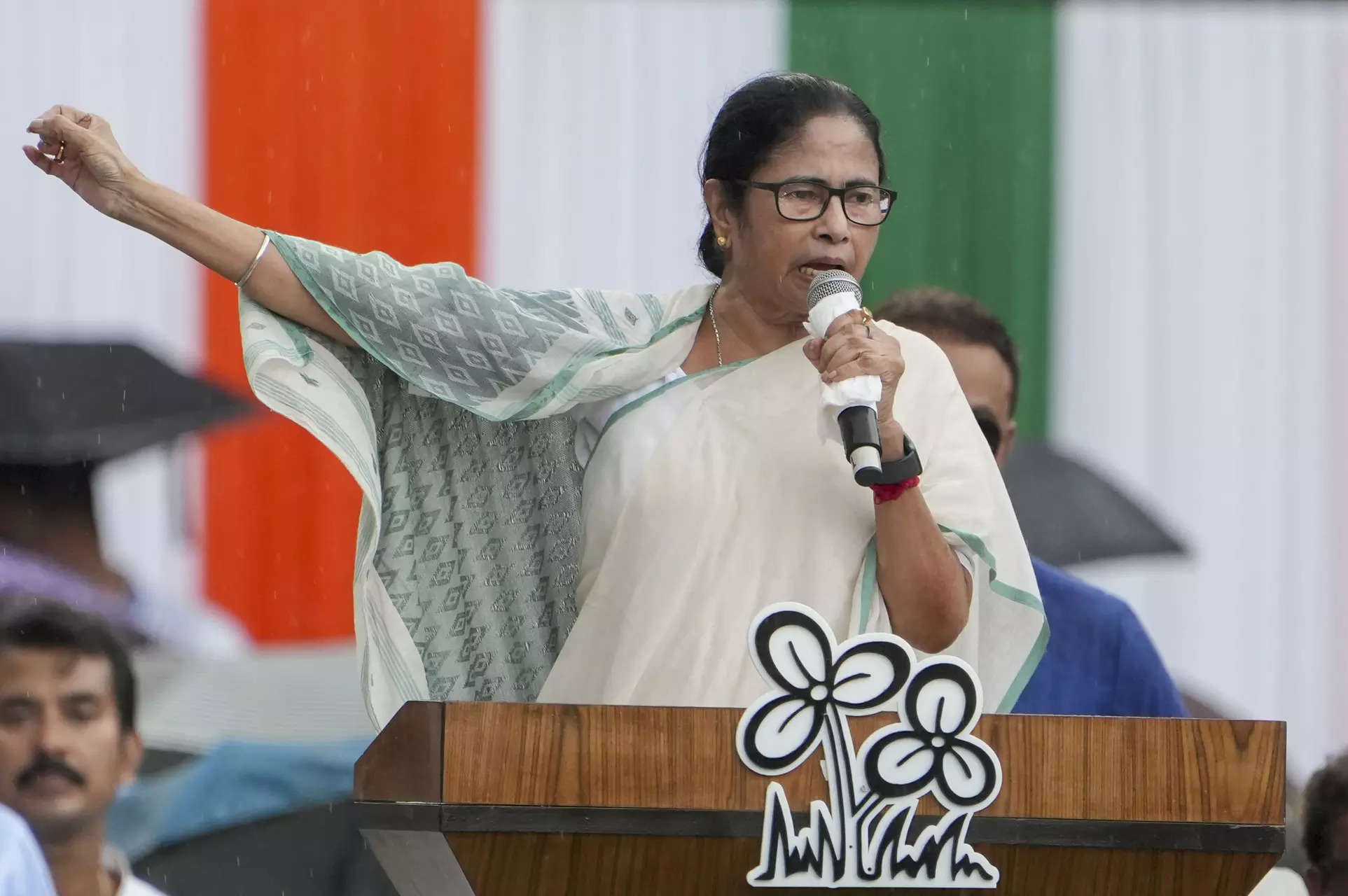 Mamata Banerjee says TMC wants to become a friend to the people of West Bengal 
