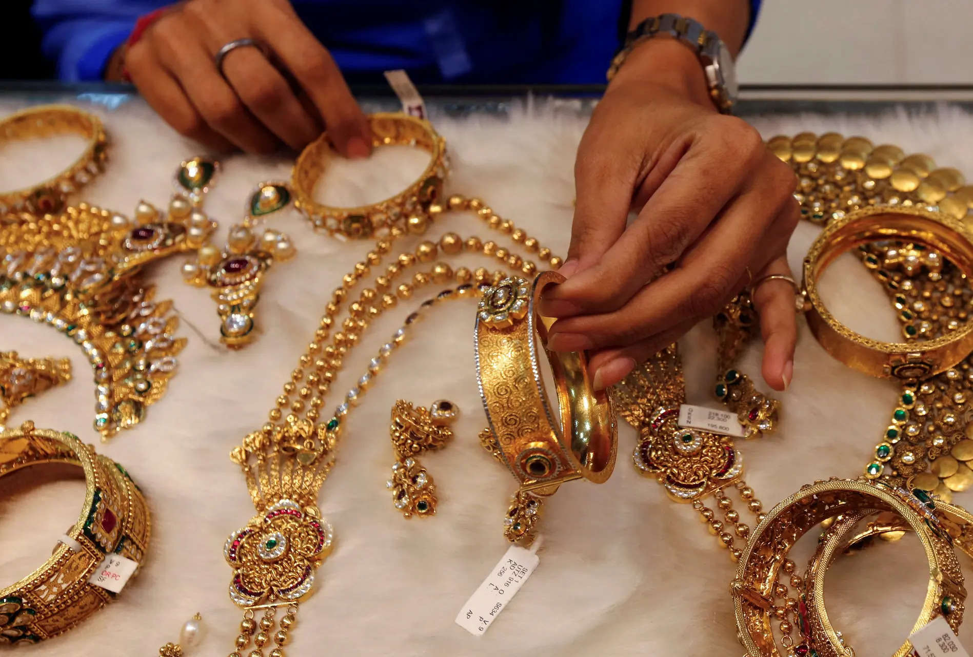 Gem Promotion Council to partner with locals to boost Kashmir sapphires' market 