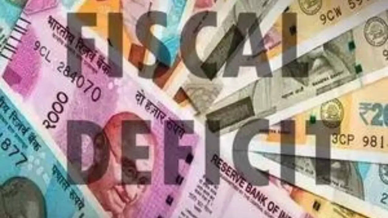 India's fiscal deficit to drop to 4.5% or lower by fiscal 2026: Economic Survey 