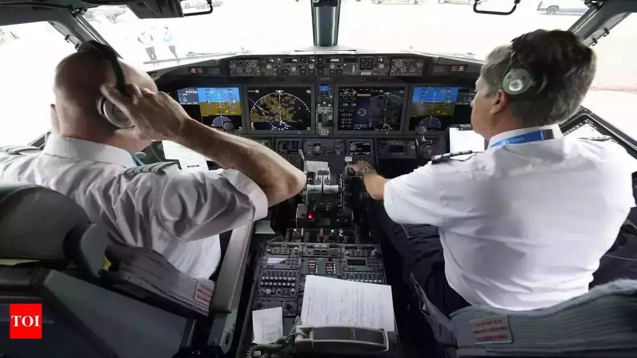 Long flying hours, roster instability among top causes of pilot fatigue, says study 