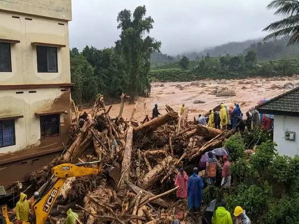 Kerala Landslides: Rahul Gandhi, Priyanka Gandhi to visit landslide-hit Wayanad 