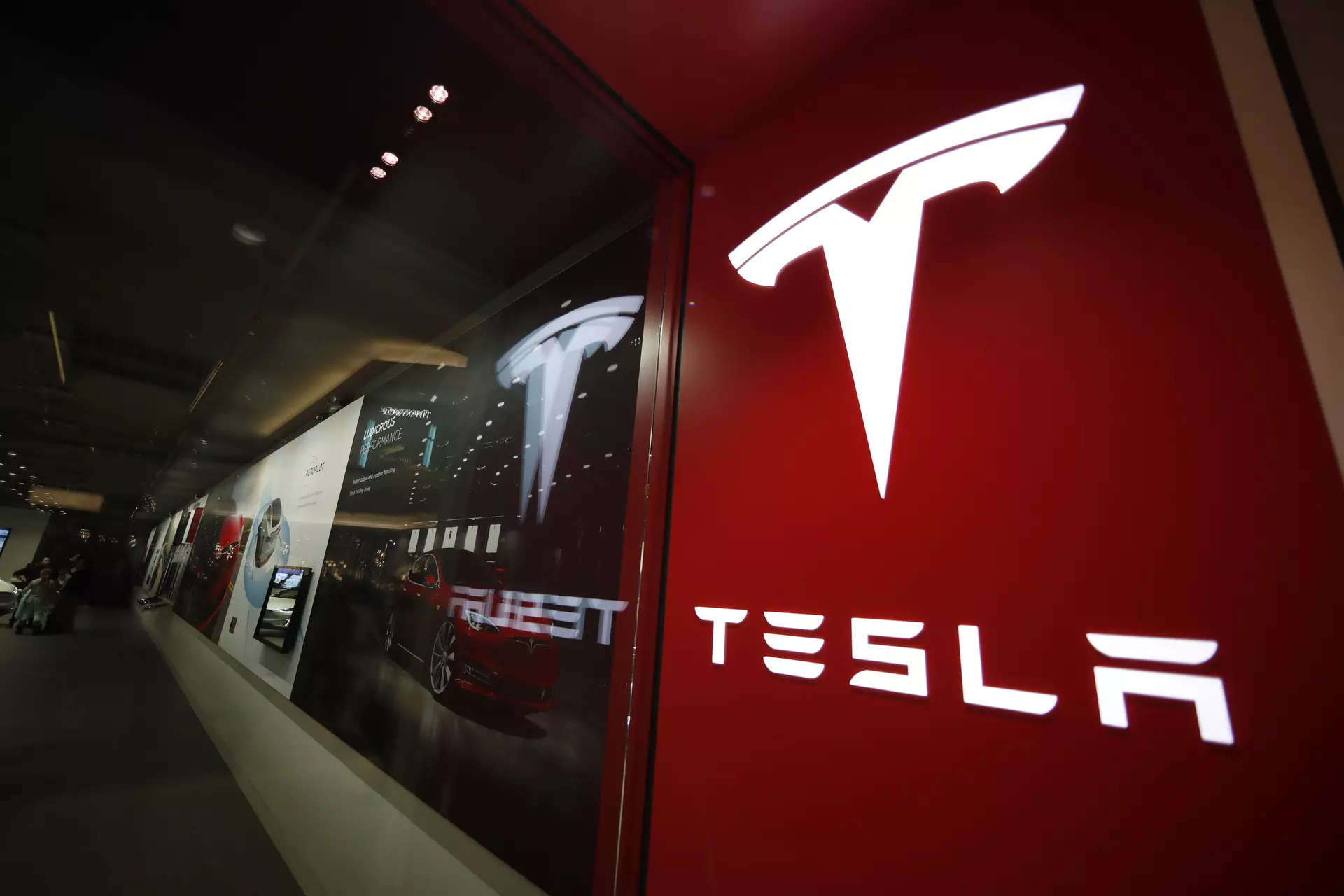 Tesla recalls 1.85 million US vehicles over unlatched hood issue 